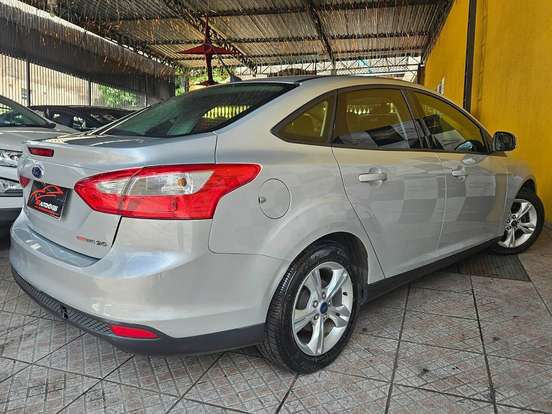 FORD-FOCUS-2.0 S SEDAN 16V FLEX 4P POWERSHIFT FORD-FOCUS-2013
