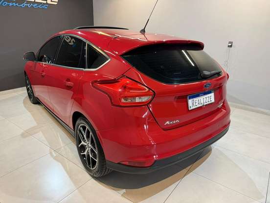 FORD-FOCUS-2017