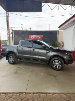 FORD RANGER 2.2 XLS 4X4 CD 16V DIESEL 4P AUTOMÁTICO