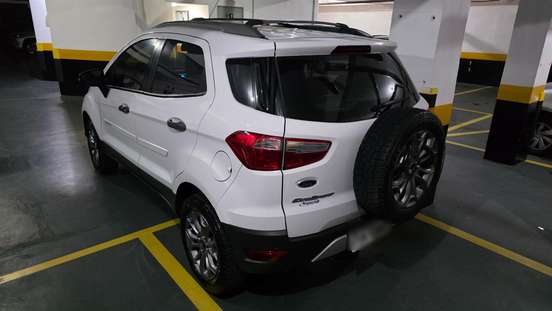 FORD-ECOSPORT-2014