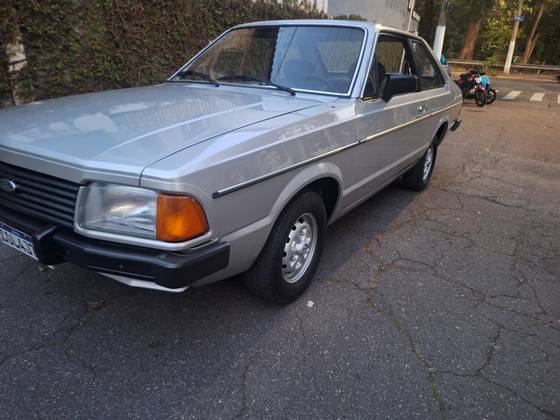 FORD ESCORT 1.6 XR3 CONVERSÍVEL 8V ÁLCOOL 2P MANUAL