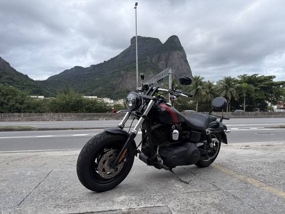 HARLEY-DAVIDSON DYNA FAT BOB 