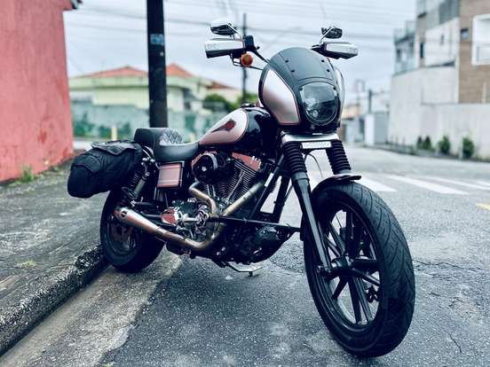 HARLEY-DAVIDSON-DYNA SUPER GLIDE CUSTOM HARLEY-DAVIDSON-DYNA SUPER GLIDE CUSTOM-2011
