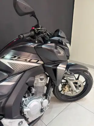 HONDA-CB TWISTER ABS-2022