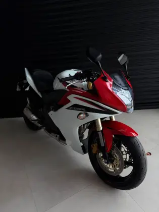 HONDA CBR 600F 