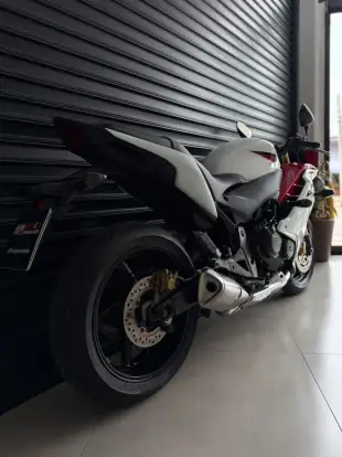 HONDA-CBR 600F-2014