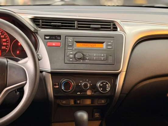 HONDA-CITY-1.5 LX 16V FLEX 4P AUTOMÁTICO HONDA-CITY-2014