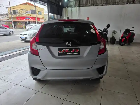 HONDA-FIT-2016