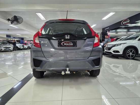 HONDA-FIT-2015