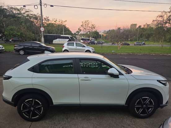 HONDA-HR-V-2025