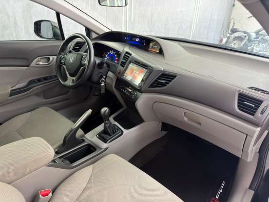 HONDA-CIVIC-2014