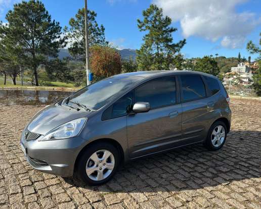 HONDA-FIT-2011