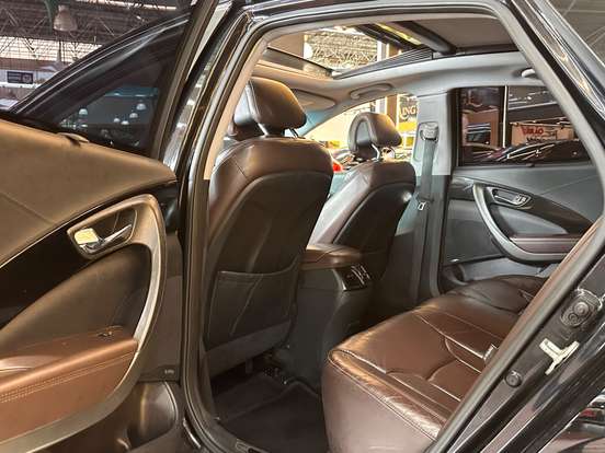 HYUNDAI-AZERA-2011