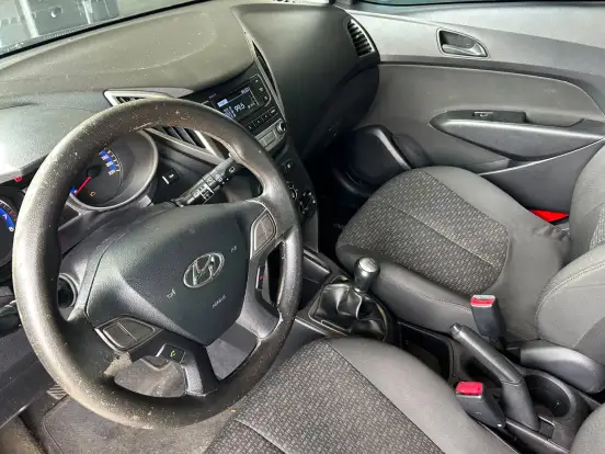 HYUNDAI-HB20-2017