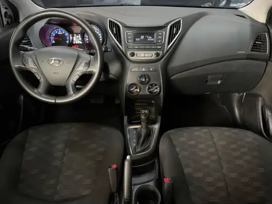 HYUNDAI-HB20-2015