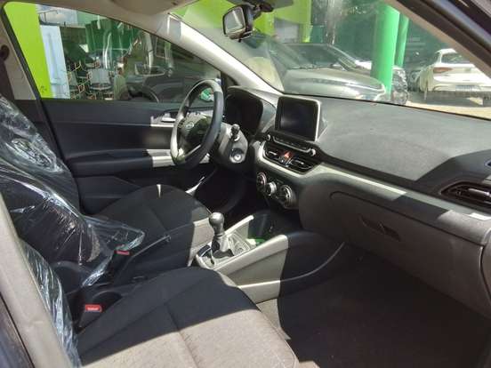 HYUNDAI-HB20-1.0 12V FLEX COMFORT MANUAL HYUNDAI-HB20-2025