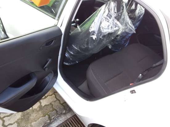 HYUNDAI-HB20-2025