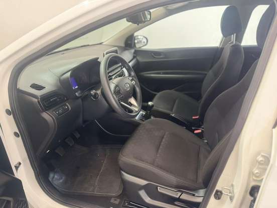HYUNDAI-HB20-2025