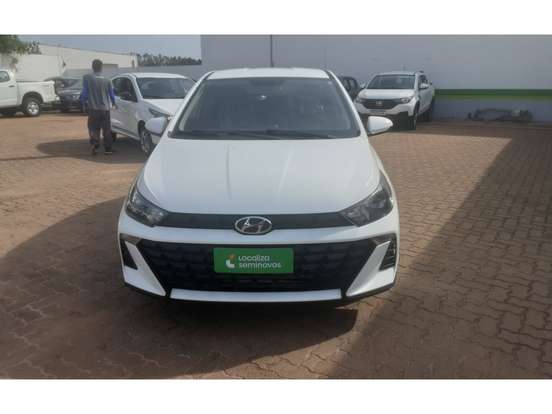 HYUNDAI-HB20-2023