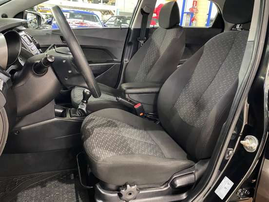 HYUNDAI-HB20-1.0 COMFORT 12V FLEX 4P MANUAL HYUNDAI-HB20-2017