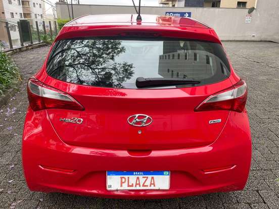 HYUNDAI-HB20-2015