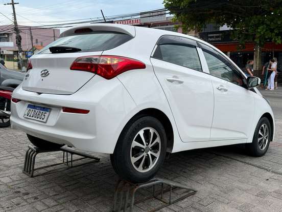 HYUNDAI-HB20-1.0 COMFORT STYLE 12V FLEX 4P MANUAL HYUNDAI-HB20-2016