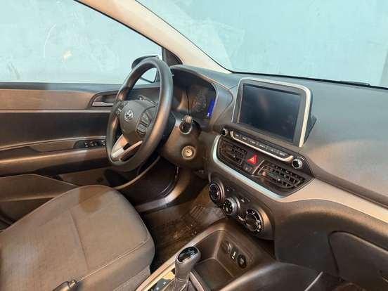 HYUNDAI-HB20-2023