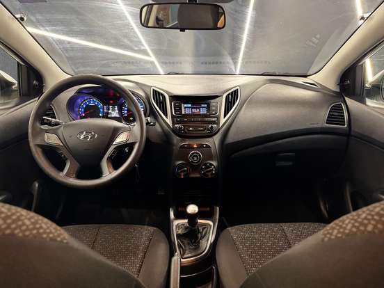 HYUNDAI-HB20-2018
