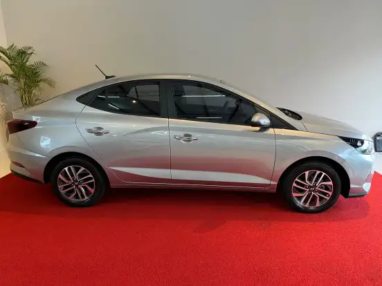 HYUNDAI-HB20S-2024