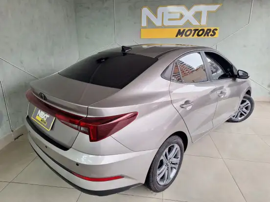 HYUNDAI-HB20S-2023