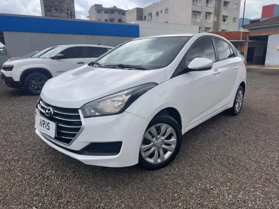 HYUNDAI HB20S 1.6 COMFORT PLUS 16V FLEX 4P MANUAL
