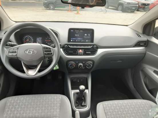 HYUNDAI-HB20S-2025