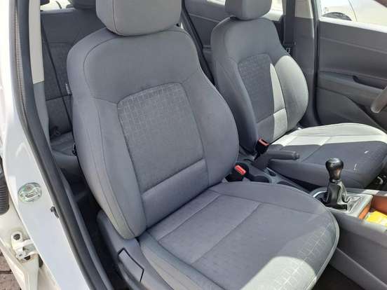 HYUNDAI-HB20S-2025