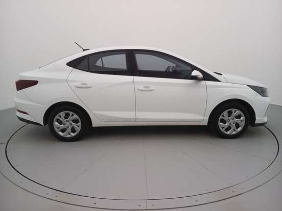 HYUNDAI-HB20S-2024