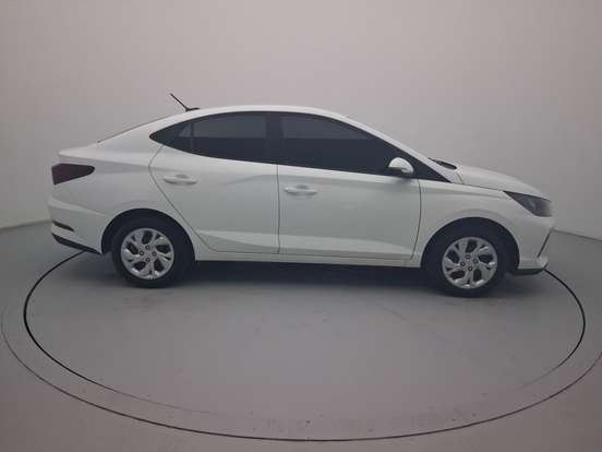 HYUNDAI-HB20S-2024