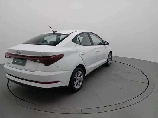 HYUNDAI-HB20S-2024