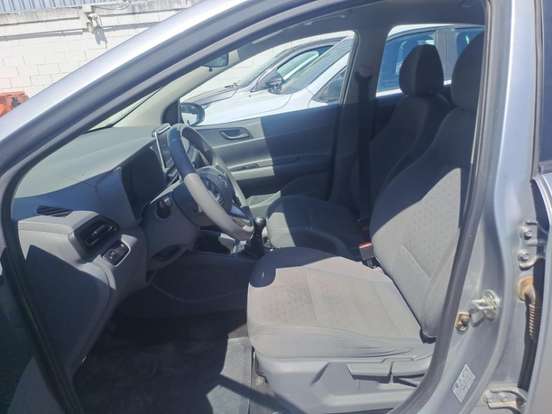HYUNDAI-HB20S-2024