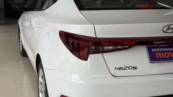 HYUNDAI-HB20S-2024