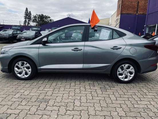 HYUNDAI-HB20S-2024