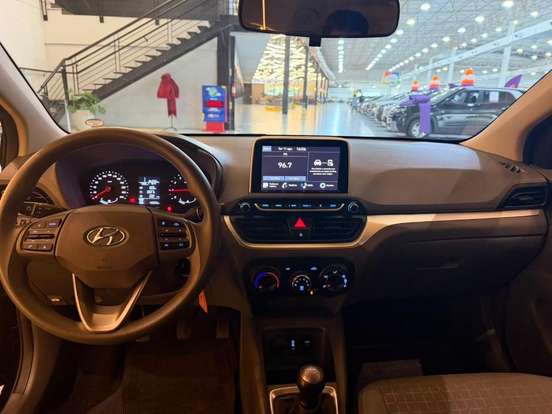 HYUNDAI-HB20S-2024
