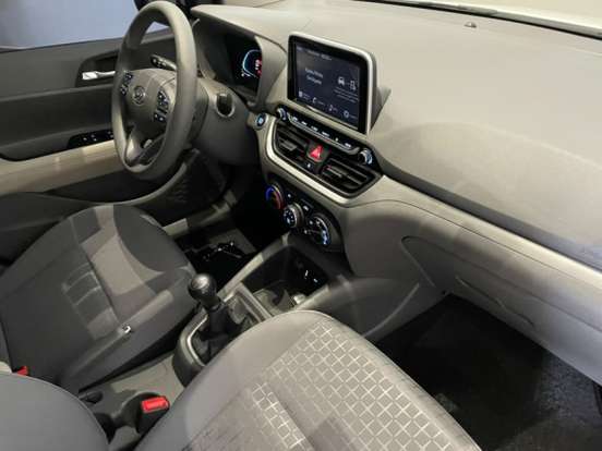 HYUNDAI-HB20S-2024