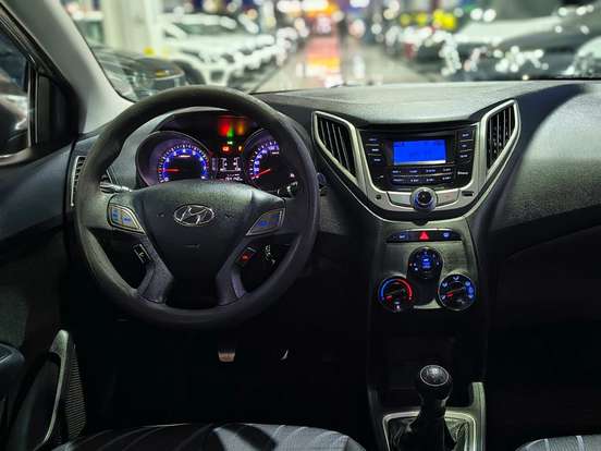 HYUNDAI-HB20S-2013