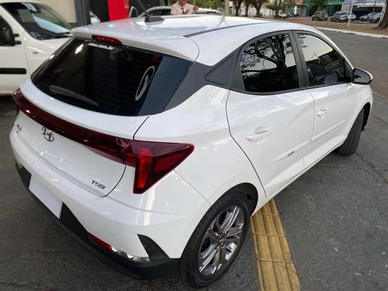 HYUNDAI-HB20S-1.0 TGDI FLEX COMFORT PLUS AUTOMÁTICO HYUNDAI-HB20S-2024