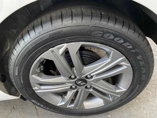 HYUNDAI-HB20S-2024