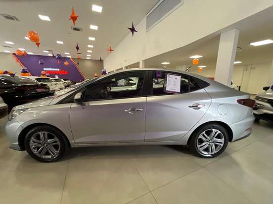 HYUNDAI-HB20S-2025