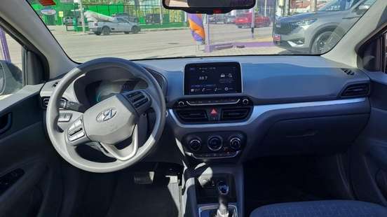 HYUNDAI-HB20S-2025