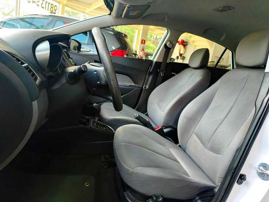 HYUNDAI-HB20S-1.6 COMFORT PLUS 16V FLEX 4P AUTOMÁTICO HYUNDAI-HB20S-2014
