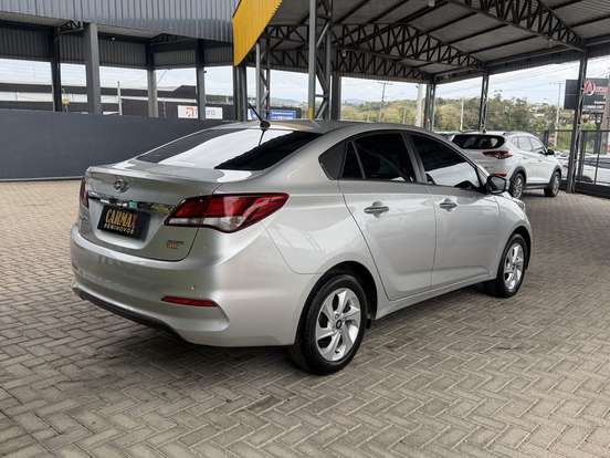 HYUNDAI-HB20S-2017