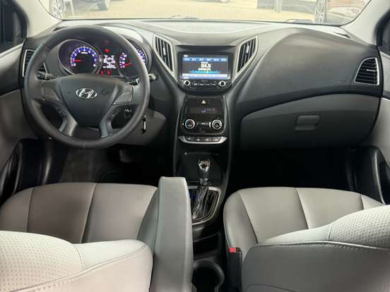 HYUNDAI-HB20S-1.6 PREMIUM 16V FLEX 4P AUTOMÁTICO HYUNDAI-HB20S-2017