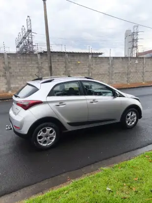 HYUNDAI-HB20X-2014